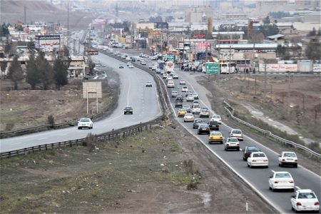 ورود خودرو به استان قم در ۶ ماهه نخست سال جاری، ۵درصد افزایش داشته است