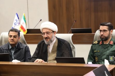 رسالت اصلی بسیجی دیده بانی جهت گیری های کلی نظام، مسئولین و مطالبه‌گری صحیح است