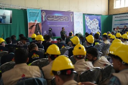 آیین افتتاحیه اولین اردوی راهیان پیشرفت دانش آموزی استان قم برگزار شد