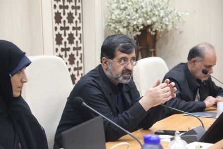 برگزاری نشست هماهنگی برنامه‌های دهه کرامت در استانداری قم